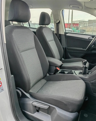Volkswagen Tiguan cena 99990 przebieg: 48000, rok produkcji 2021 z Kobylin małe 352